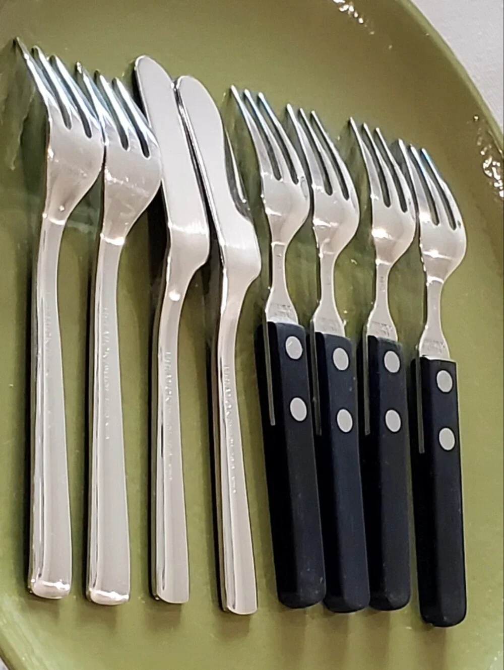 Helmick Robert Welch 8pc Vtg 18/8 Stainless Korea Cocktail Forks/Knife Spreaders